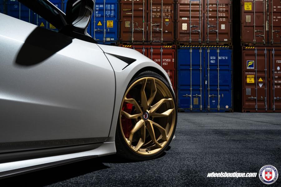 Детали экстерьера Acura NSX on HRE Wheels (P201) 2016 года  (фото 9 из 10)